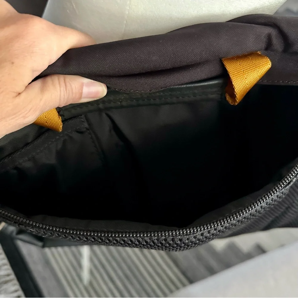 Tumi T-Tech Spell Out Crossbody Messenger Bag Briefcase Carry On Travel Black